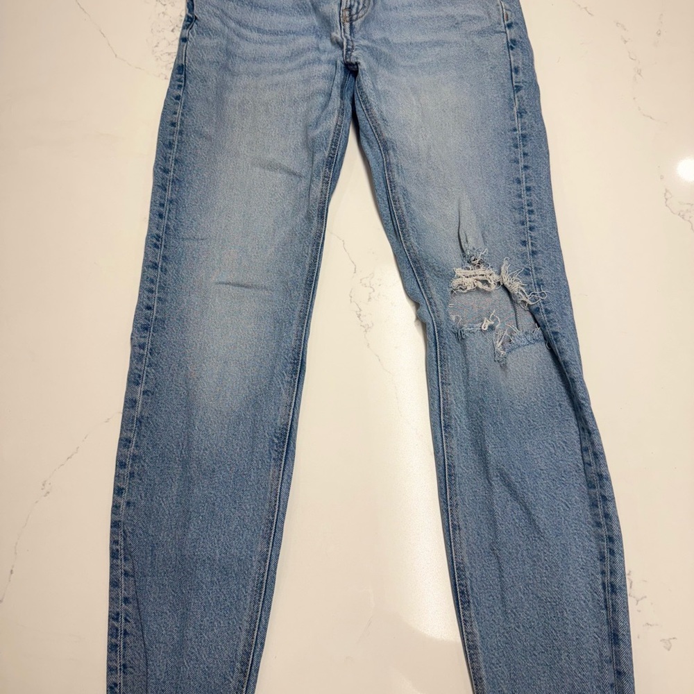 American Eagle Outfitters Light Blue Distressed Skinny Jeans